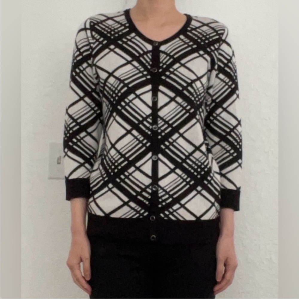 New York And Company 7th Avenue Design Studio Black And White Cardigan, M